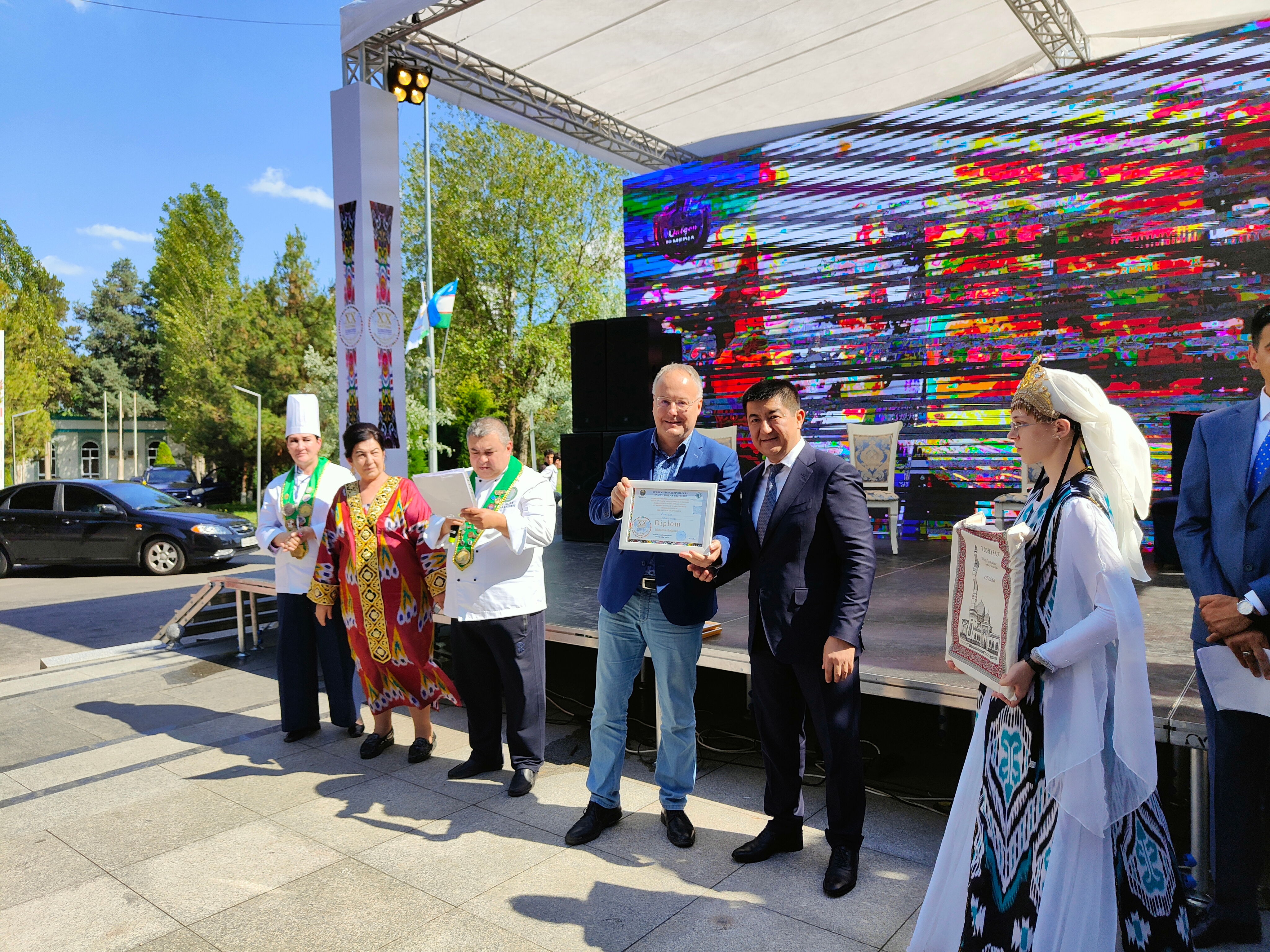 XX madaniy an'analar va milliy taomlar Festivali
