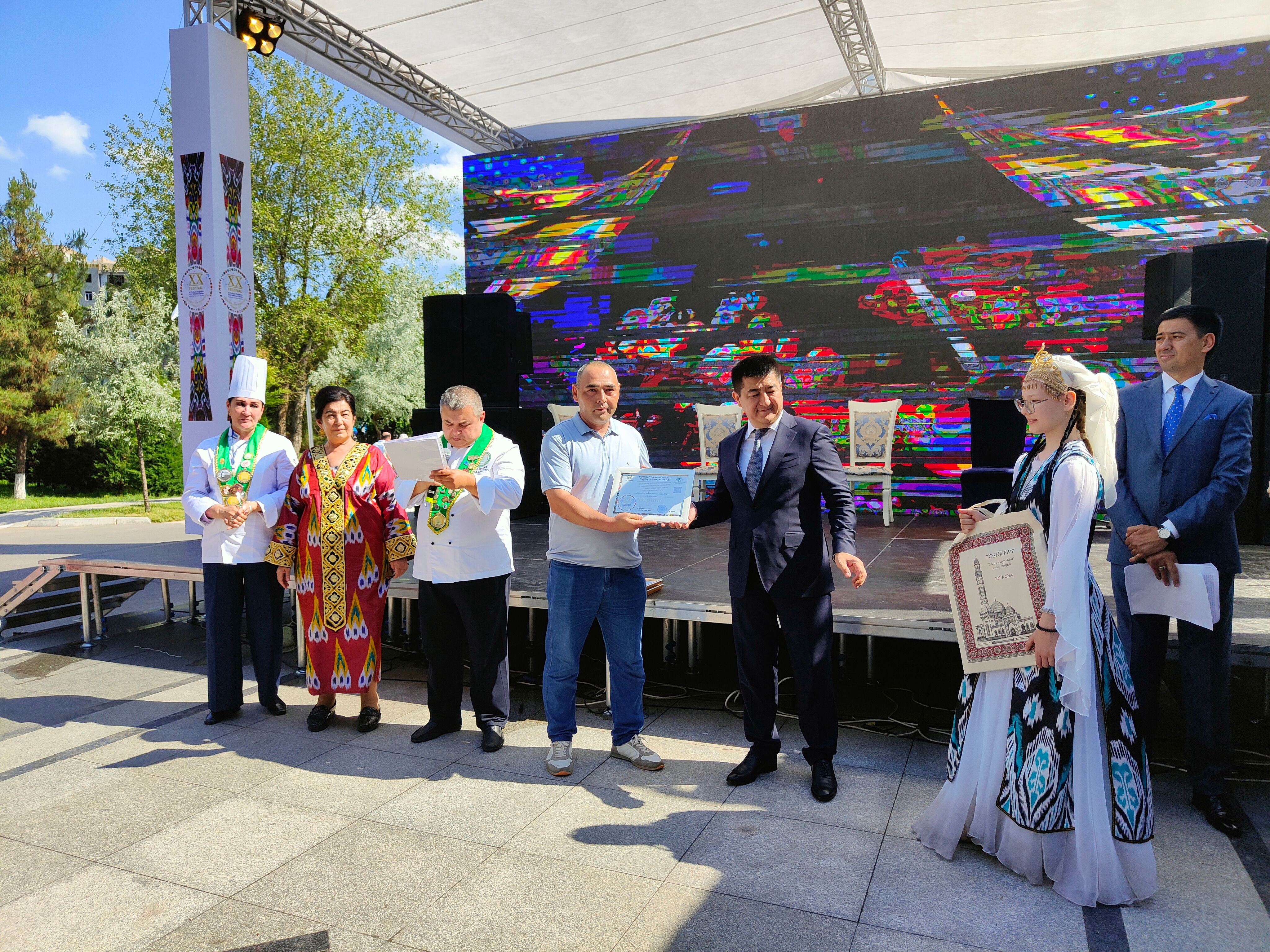 XX madaniy an'analar va milliy taomlar Festivali