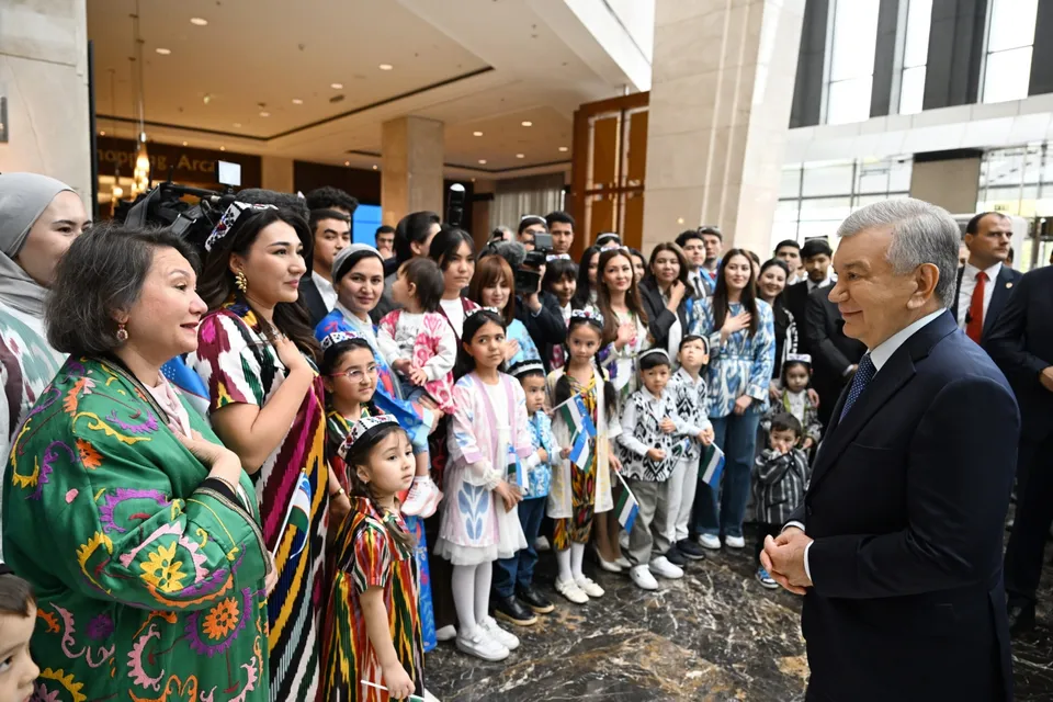 President Shavkat Mirziyoyev Meets with Compatriots in Ankara